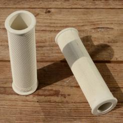 Griffbezug Motorfahrrad/Motorrad "MAGURA", Gummi cremeweiß, L=122 mm , passend für Gasgriffe 26-28 mm 