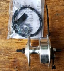 Trommelbremsnabe "Sturmey Archer", Alu Nabenkörper, 70 mm Trommel, 36Loch, hochwertige Ausf., incl. Montageset 