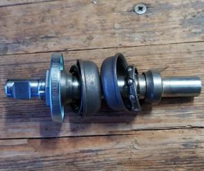 Tretlager / Innenlager "Thompson", Keilbefestigung, Standard, 40 x 70 mm, komplett, orig. alte Neuware ! 