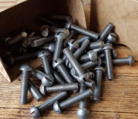 Schraube,  Rundkopf Schlitzschraube, orig. 10-50er Jahre, unbehandelt,  orig. Altbestand, M5 x 35 mm 
