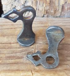 Pumpenhalter zum einlöten, orig. 30-60er Jahre,  sehr stabil, Paarpreis 