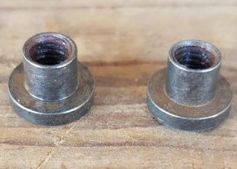 Trinkfllaschenhalter-Gewindestutzen zum einlöten, M5, orig. alte Neuware, Paar 