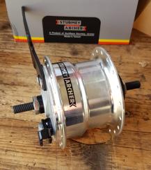 Trommelbremsnabe mit Nabendynamo "Sturmey Archer", Alu Nabenkörper, 36Loch, hochwertige Ausf., incl. Montageset 