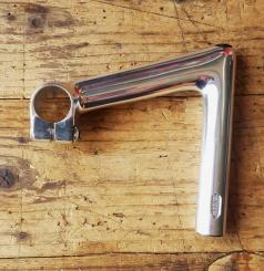 Lenker Vorbau "3ttt Attacco Record ", Alu poliert,  L=130mm, Schaftmaß 22.2mm, NOS  orig. 70-80er J.  