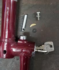 Gabelschloss, "RALEIGH", orig. 60-80er Jahre, alte Neuware mit Schlüssel, sehr rar ! 