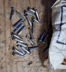 Speichennippel 1.8 mm, D-Schaft=3,8mm, L=18mm, Messing vernickelt, alte Ausführung f. 30-60er Jahre Rennrad, NOS 