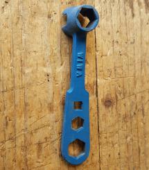 Vielfachschlüssel f. Werkstatt u. Bordwerkzeug, Achsmutter und Flügelmutter - Kopf, orig. 50er Jahre Bestand ! 