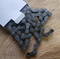 Fahrradkette Shimano  HG40, 6/7/8-fach, 116 Glieder, Top- Schaltungskette für Fahrradklassiker Rennrad und MTB 