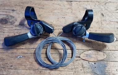 Schalthebel Satz "SUNTOUR", Index Daumenschalter MTB, Tourer etc. 6-fach, orig. 80er Jahre,  NOS, incl. Zügen 