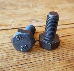 Tretlager Achsschrauben, 2 Stück im Satz, passen für alle gängigen Vierkantachsen ab den 70er Jahren, orig. Altbestand, NOS 