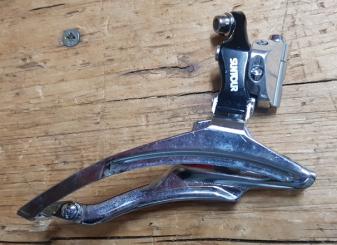 Umwerfer SUNTOUR, 2/3-fach, Aluminium, für Anlötsockel, 80er Jahre,  NOS 