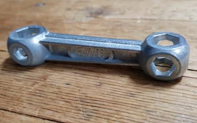 Vielfachschlüssel, "Knochen", orig. EWG, super stabil für das Bordwerkzeug, 6 bis 15 mm, NOS aus über 40 Jahre altem Bestand 