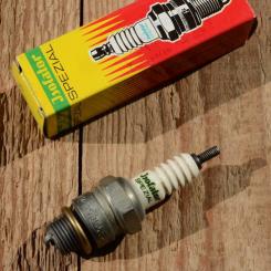 Zündkerze "ISOLATOR Spezial", M14 (175), 14mm Gewinde 