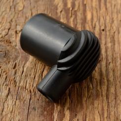 Zündkerzenstecker schwarz, alte Ausführung, nicht entstört, geschraubter Messingeinsatz 