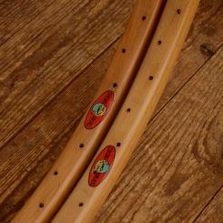 Holzfelgen Satz f. Schlauchreifen "Kasten Form", 26" (584), klar lasiert, 48 Loch, 30mm breit 