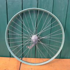 Laufrad hinten 26 x 1,75, "NSU", 50er Jahre, Breite 35 mm hellgrün mit Linierung gold, NSU-Nabe  