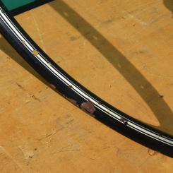 Wulstfelge 26 x 1,5, Linierung weiß, mit Patina, Breite 34 mm, 36-loch, Ventilbohrung 8,5 mm 
