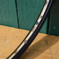 Felge 28 x 1,75 für Drahtbereifung, 36-loch, Breite 36 mm, schwarz, Linierung gold/weiß geflammt 