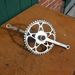 Tretlager Glockenausführung "Rixe" für 40x70 mm Tretlagergehäuse. Kurbel 165 mm.  