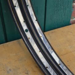 Felgensatz 26 x 1,75 weiß geflammt/gold liniert, 36-loch 