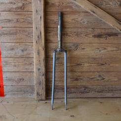 Gabel 28 Zoll Opel, orig. 30er Jahre unrestauriert, Schaftlänge 235 mm, Weite oben 58 mm, Zustand siehe Bilder 