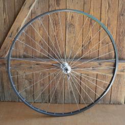 Laufrad vorn "Mavic MA40", geöst, für Drahtreifen, 28 Zoll, NOS, 80er Jahre, radial gespannt 