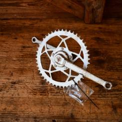 Tretlager Glockenausführung, 20er/30er Jahre, linke Schale geschraubt, rechs 40 mm 