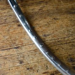 Felge "Rigida" 23 x 1,75, verchromt, Breite 34 mm, Bohrdurchmesser 5 mm, NOS mit Patina   