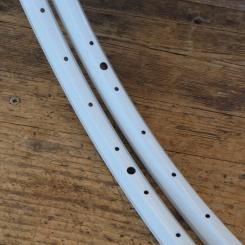Felgensatz f. Drahtbereifung, Hohlkammer ALU, 622 x 19, weiß, Breite 24 mm, Bohrungen 4,5 mm 