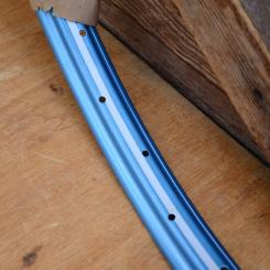 Felge für Drahtbereifung 26 x 1,75, Dekor hellblau-metallic, teilw. OVP, Breite 35 mm, 36-Loch 