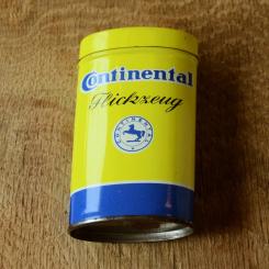Flickzeug Blechdose "CONTINENTAL" orig. 50er Jahre, 83 x 48 x 25 mm, ohne Inhalt 