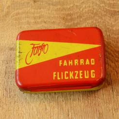 Flickzeug Blechdose "FARFRO" orig. 50er Jahre, 83 x 59 x 22 mm, ohne Inhalt 