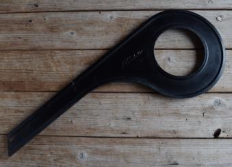 Kettenschutz "RIXE", Länge c.a. 55 cm, orig. 60er J., unrestaurierter Zustand gem. Bildern    