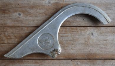 Kettenschutz "GÖRICKE", Länge c.a. 32 cm, orig. 50er J., unrestaurierter Zustand gem. Bildern    