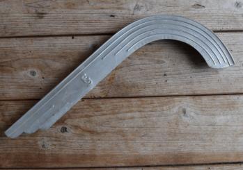 Kettenschutz "GREIF & SCHLICK", Länge c.a. 34 cm, orig. 60er J., unrestaurierter Zustand gem. Bildern 