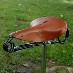 Sattel Lepper "Haarnadel" honigfarbene Kernlederdecke, schwarze Untergestell, alter LEPPER Stempel im Leder 