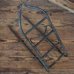 Gepäckträger, orig. 50er Jahre, gebraucht mit Gebrauchsspuren s. Bilder, Breite 14,5cm, Höhe c.a. 31,8cm 