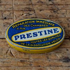 Flickzeug Blechdose "PRESTINE" orig. 50er Jahre, 51 x 29 x 13 mm, ohne Inhalt 