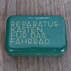 Flickzeug Blechdose orig. 50 er Jahre, 67 x 45 x 21 mm, ohne Inhalt 