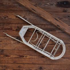 Gepäckträger, ca. 36 x 16cm, orig. 30er Jahre, weiss überstrichen, passend für 26/28er Fahrräder 