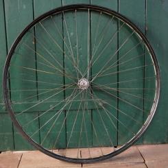 Laufrad vorn 28 x 1,75 für Drahtbereifung, Linierung blau/weiss, 1950er-60er J. 