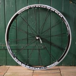 Laufrad vorn, 28 Zoll (622mm), Alu-Hochprofilfelge, schwarz, "XRP"-Nabe, alte Neuware  