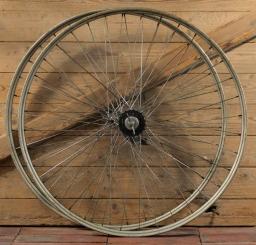 Laufradsatz 28 Zoll (622) für Drahtbereifung, 50er Jahre, hinten TORPEDO Nabe, gebr. 