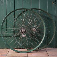 Laufradsatz 26 x 1,75 bzw. 26 x 2.00, 1955, Metallic-grün, Linierung weiß/gold      