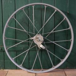 Vorderrad, 26 Zoll (590mm), 80er J., SACHS Aluguss, silber, SACHS Trommelbremsnabe, gebr. 