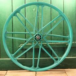 Vorderrad SUMMIT Plastech, 26 Zoll (590), Fieberglas grün, für Drahtreifen, Breite ca. 33 mm, Vollachse, gebr. 