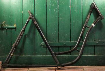 Fahrrad - Damenrahmen Schwanenhalsform "Rixe" 28 Zoll, 1940er J., Originallack 