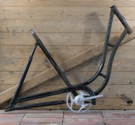 Fahrradrahmen Adler Mod. 10, Damenausführung für Ballonrad, 26 Zoll, 1930er Jahre 