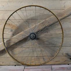 Hinterrad für Wulstbereifung 26 Zoll (571), 1933, Felge Holzdekor, Komet-Nabe vernickelt, gebr. 