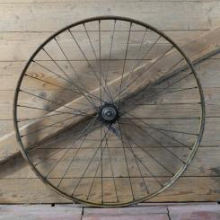 Hinterrad für Wulstbereifung 26 Zoll (571), 1933, Felge Holzdekor, Torpedo-Nabe verchromt, gebr. 